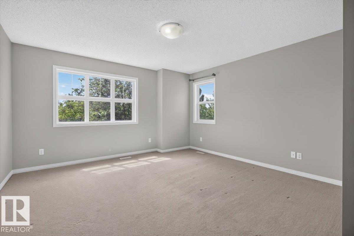 7704 16 AV SW — photo 17