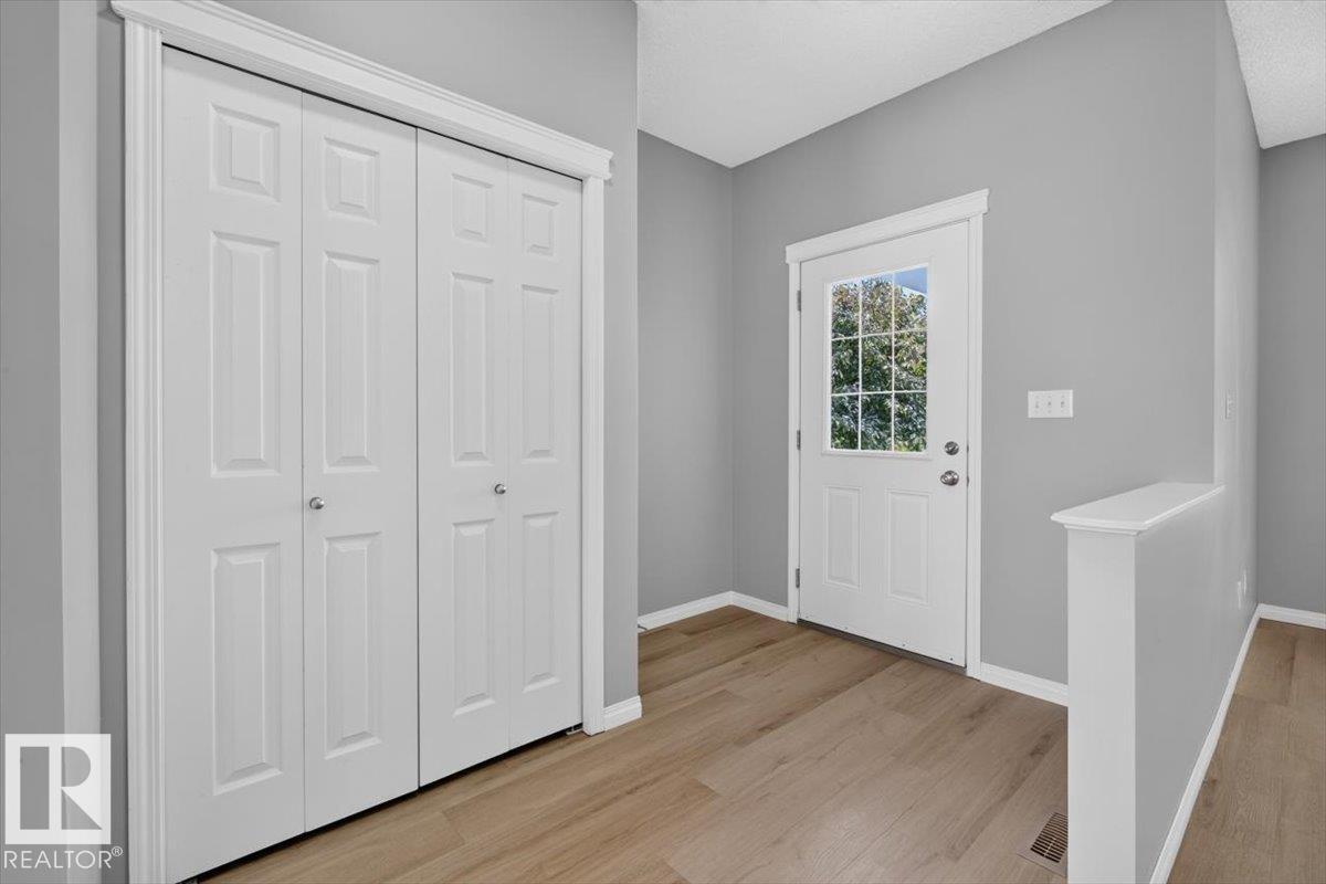 7704 16 AV SW - photo 2