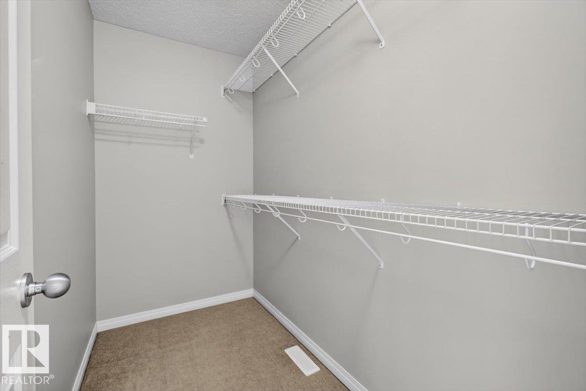 7704 16 AV SW — photo 21