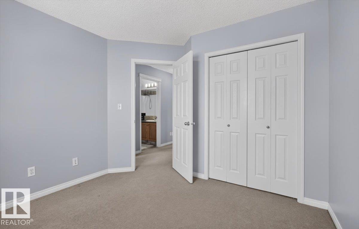 7704 16 AV SW — photo 24