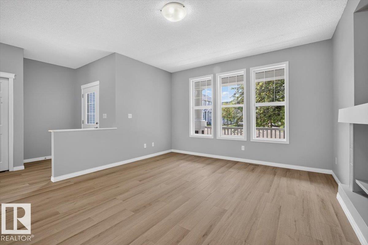 7704 16 AV SW — photo 6