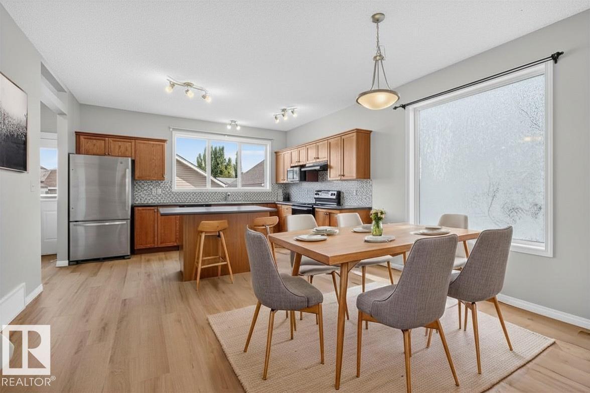 7704 16 AV SW — photo 9