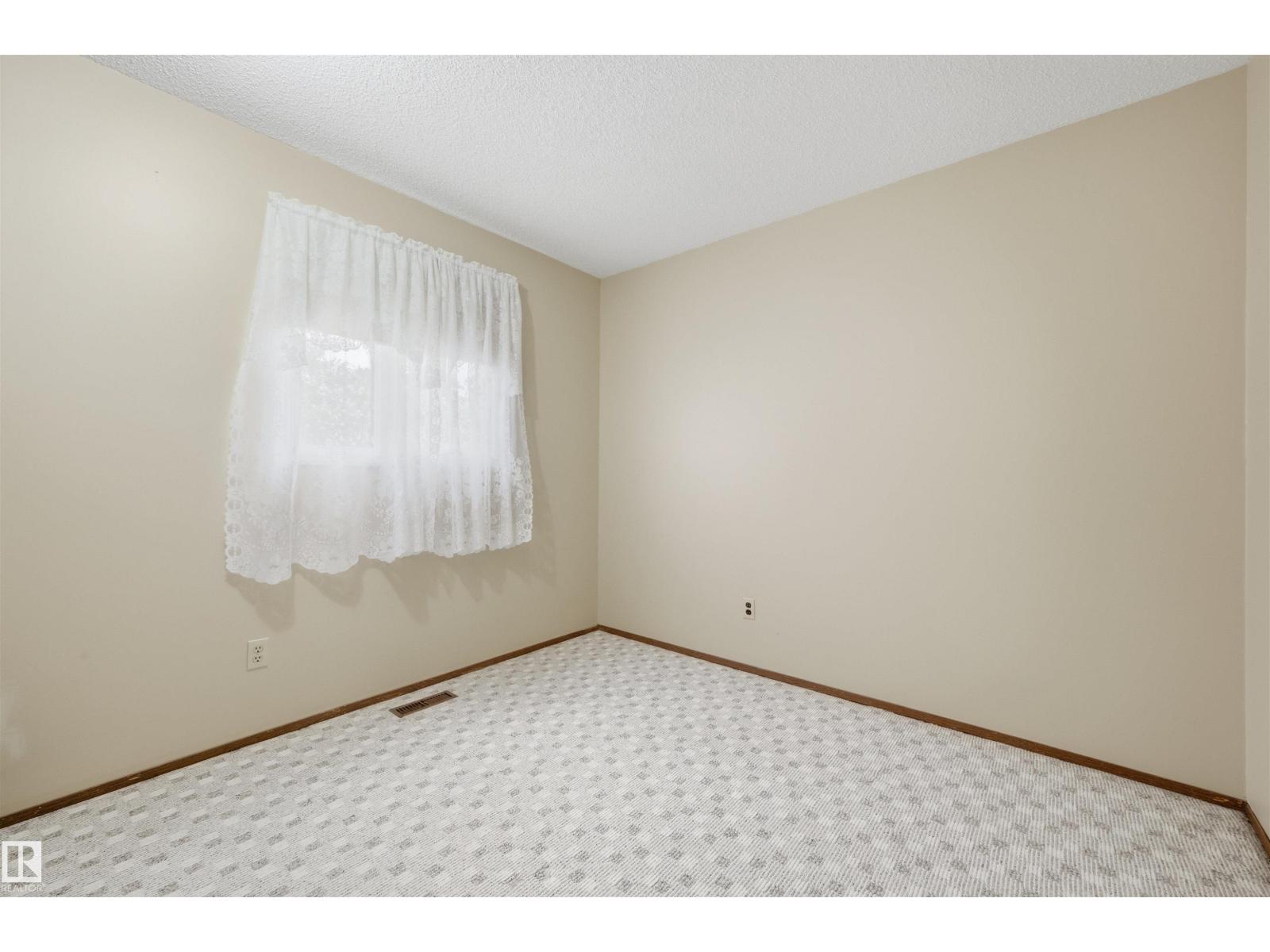 56 MATHIAS AV — photo 23