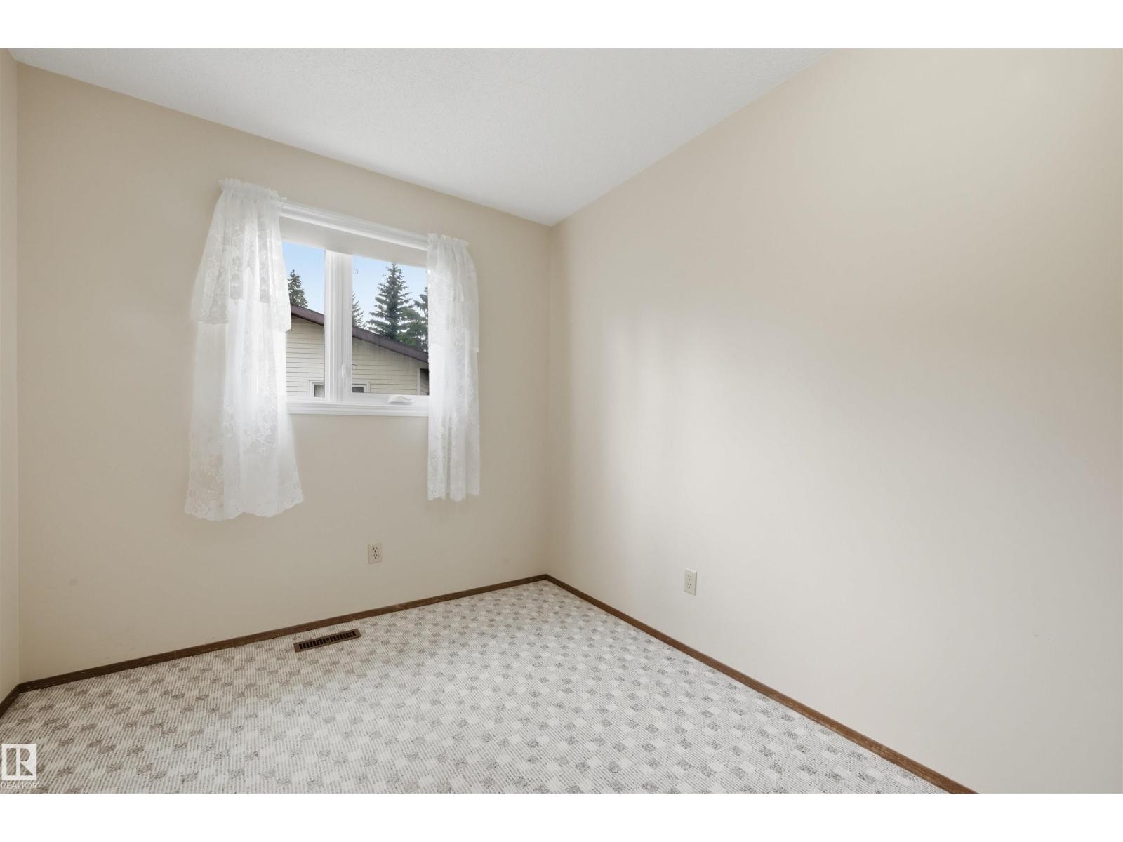 56 MATHIAS AV — photo 25