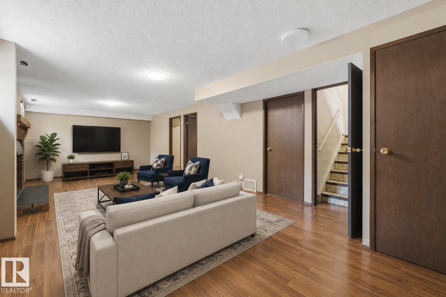 56 MATHIAS AV — photo 27