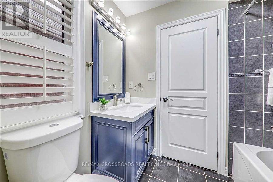 9 GEDDINGTON CRESCENT - 24