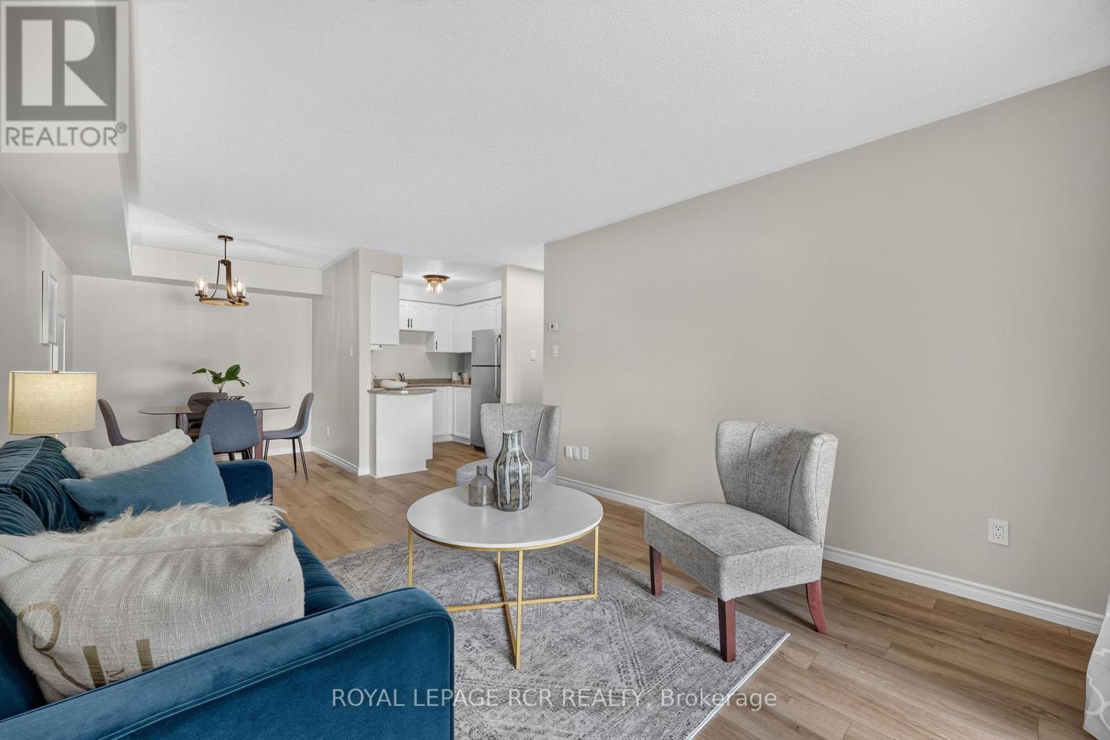 #113 247 KING STREET N - 15