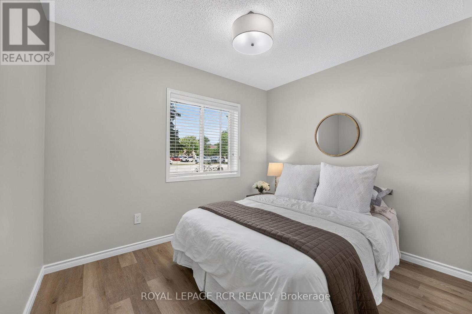 #113 247 KING STREET N - 16
