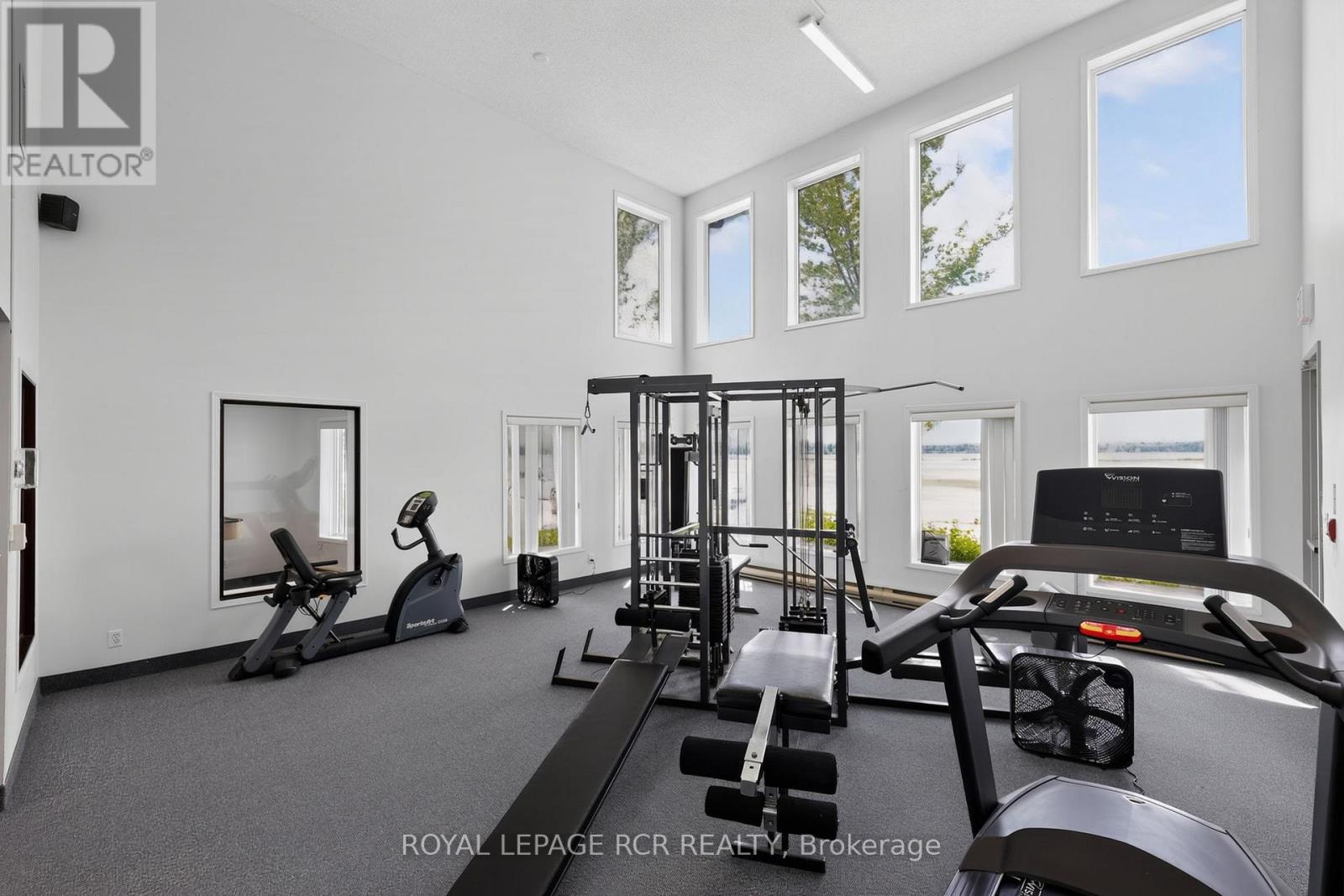 #113 247 KING STREET N - 26