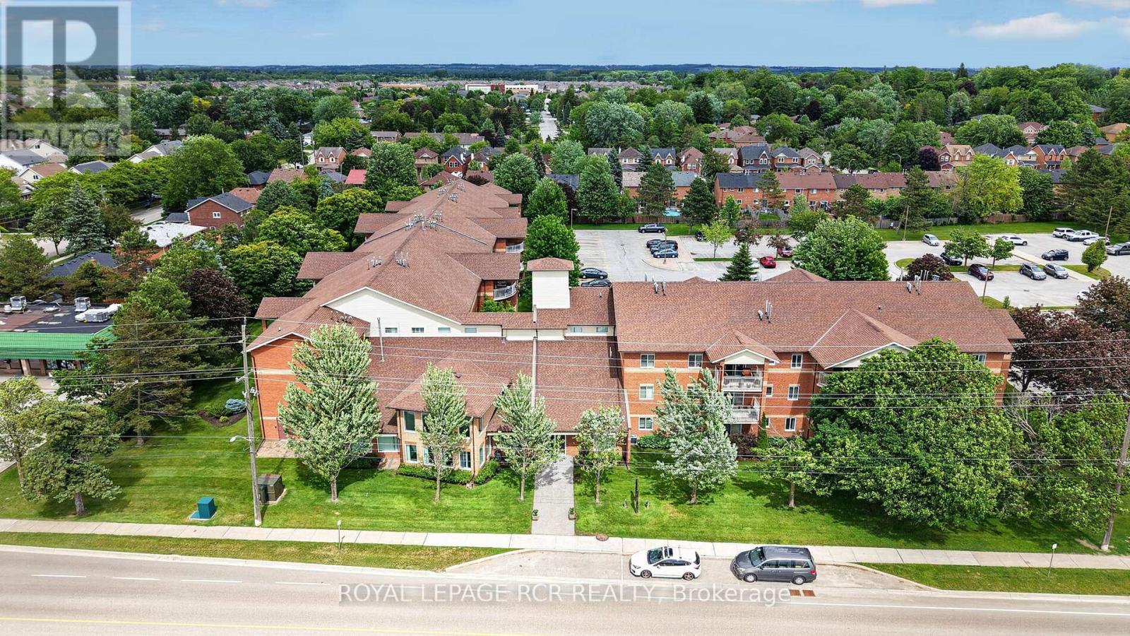 #113 247 KING STREET N - 31
