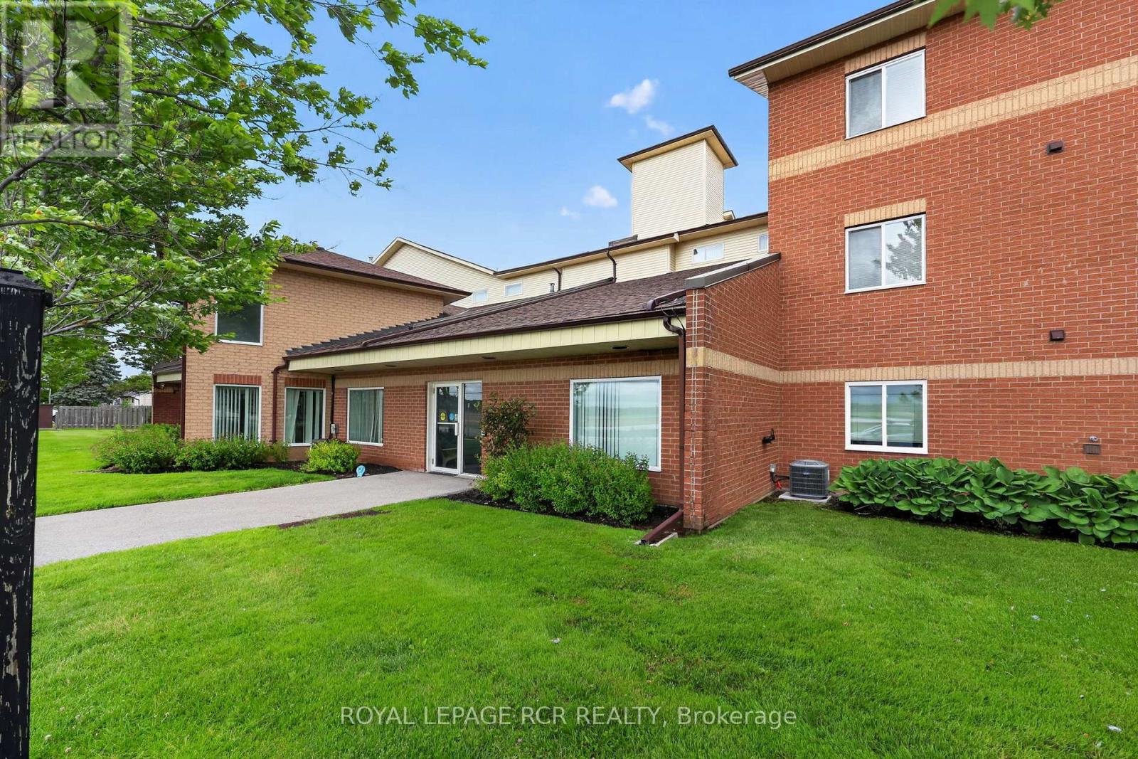 #113 247 KING STREET N - 4