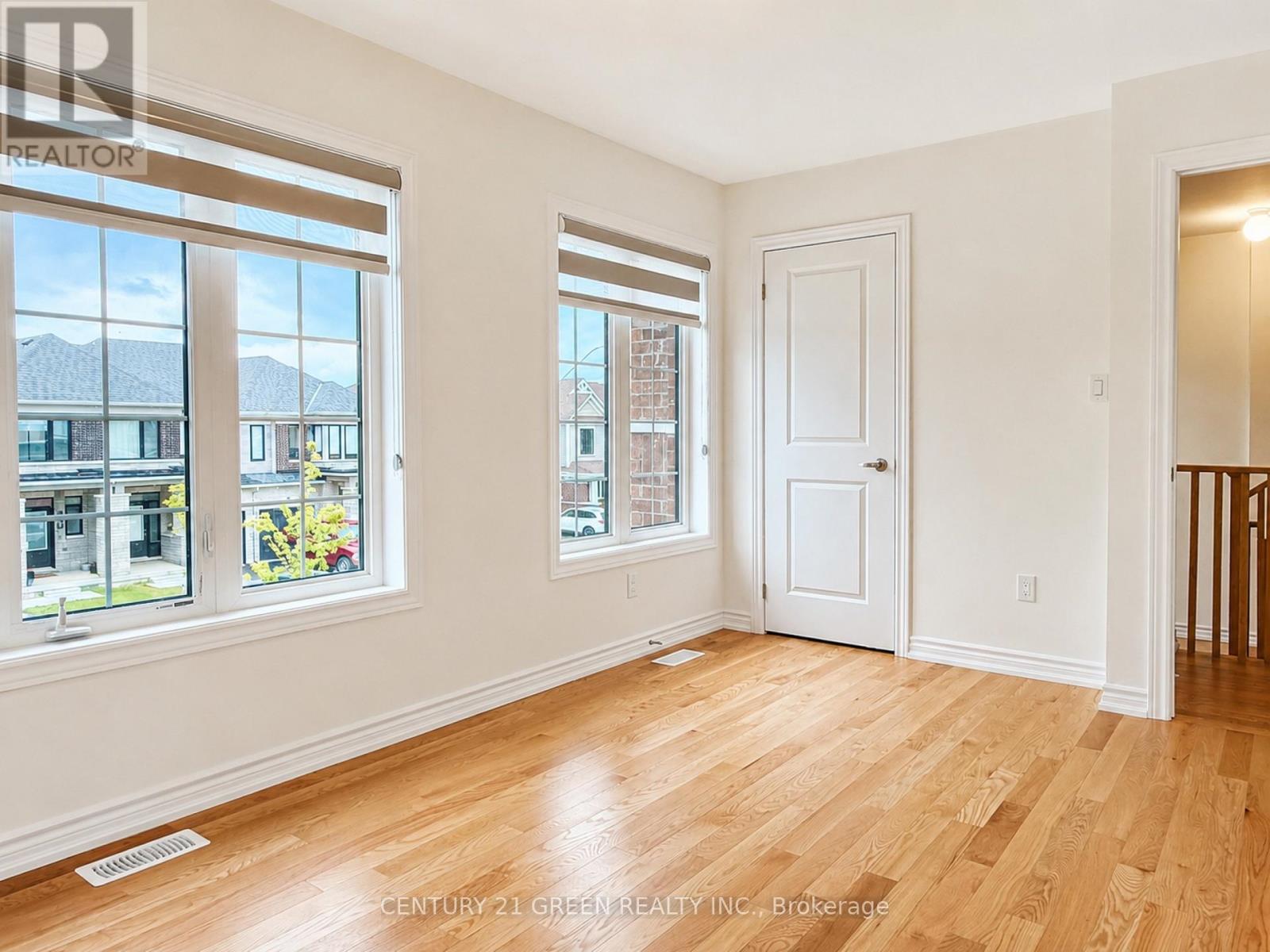 41 DURHAM AVENUE - 22