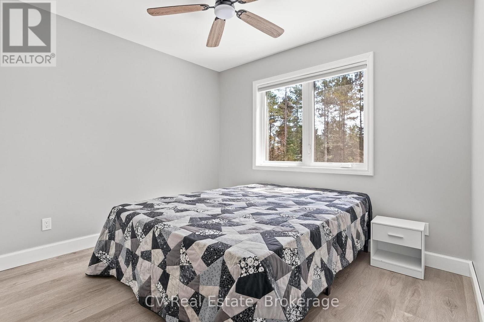 1158 CHETWYND ROAD - 20