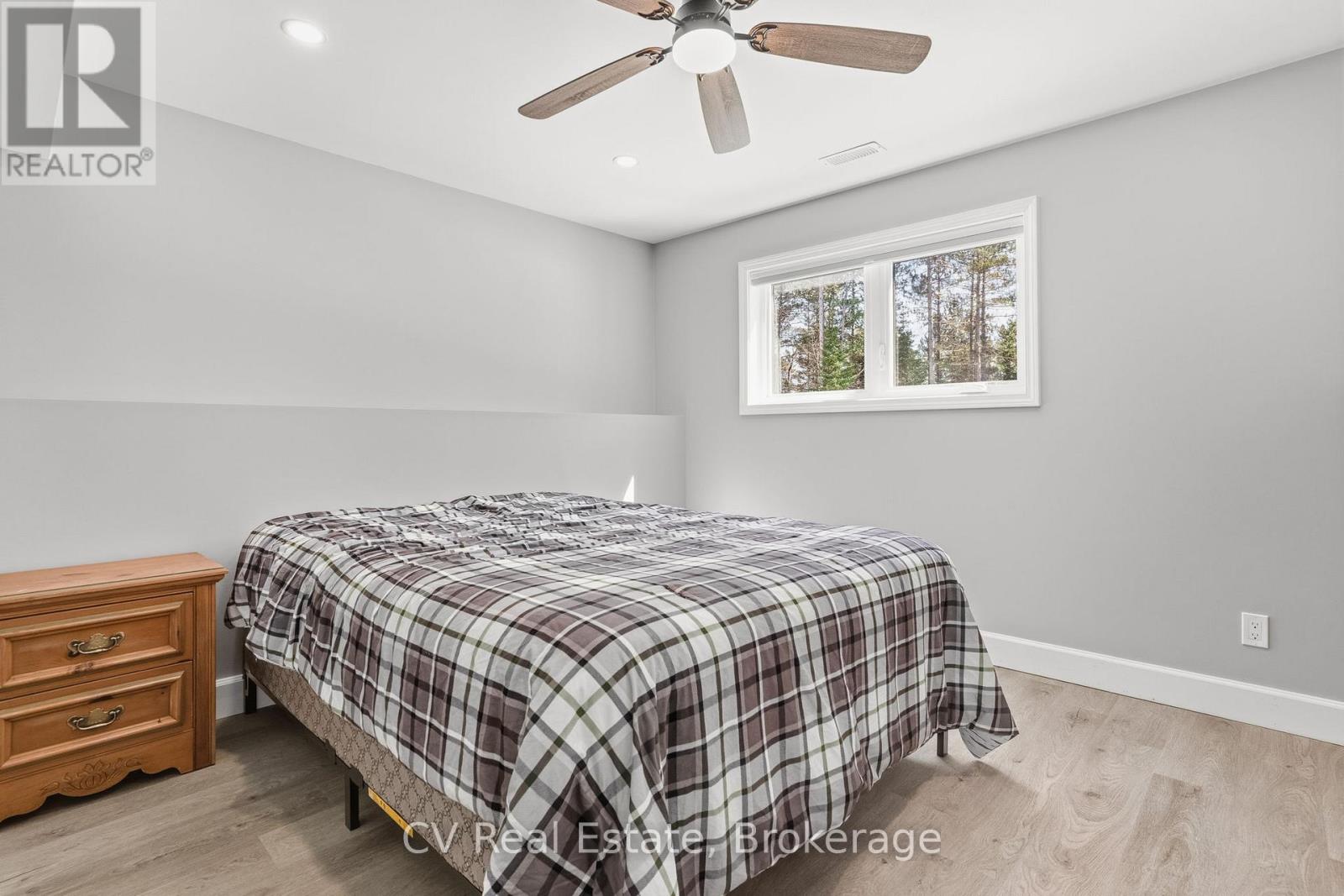 1158 CHETWYND ROAD - 36