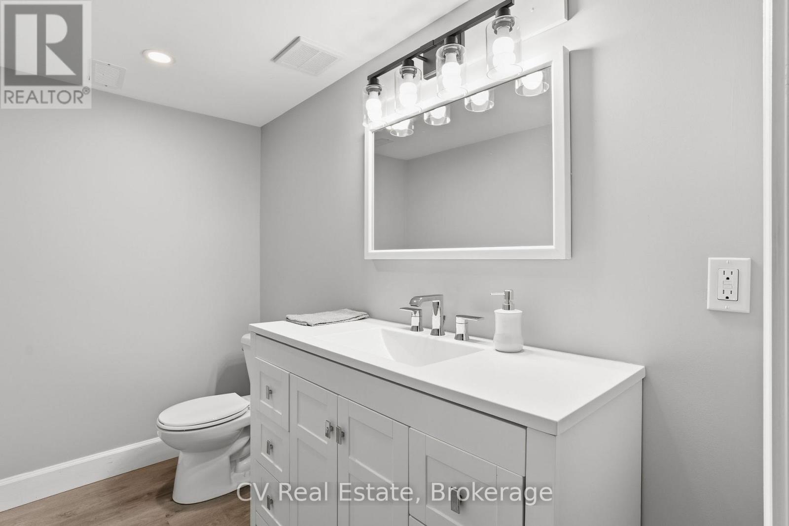 1158 CHETWYND ROAD - 37