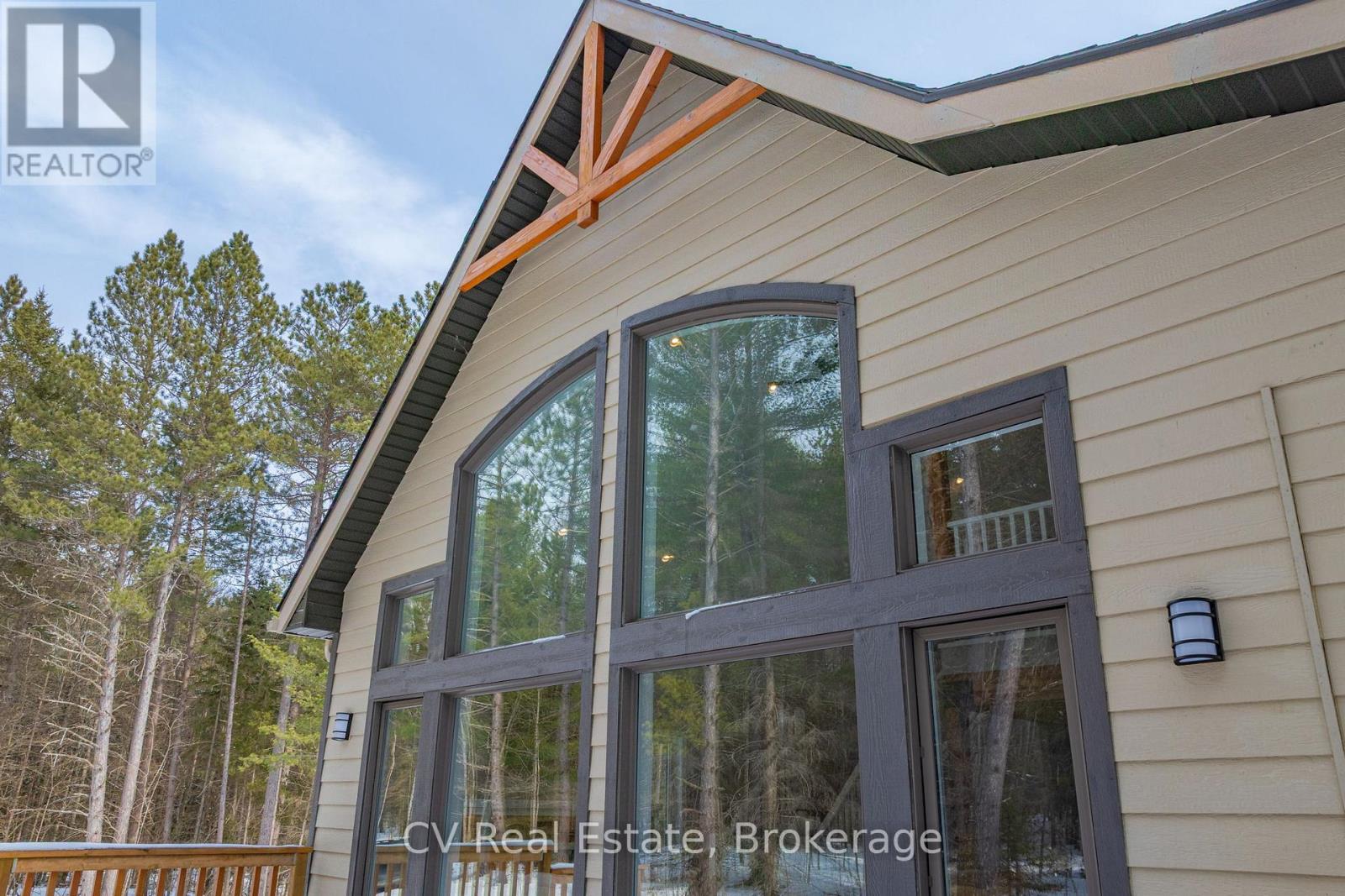 1158 CHETWYND ROAD - 8