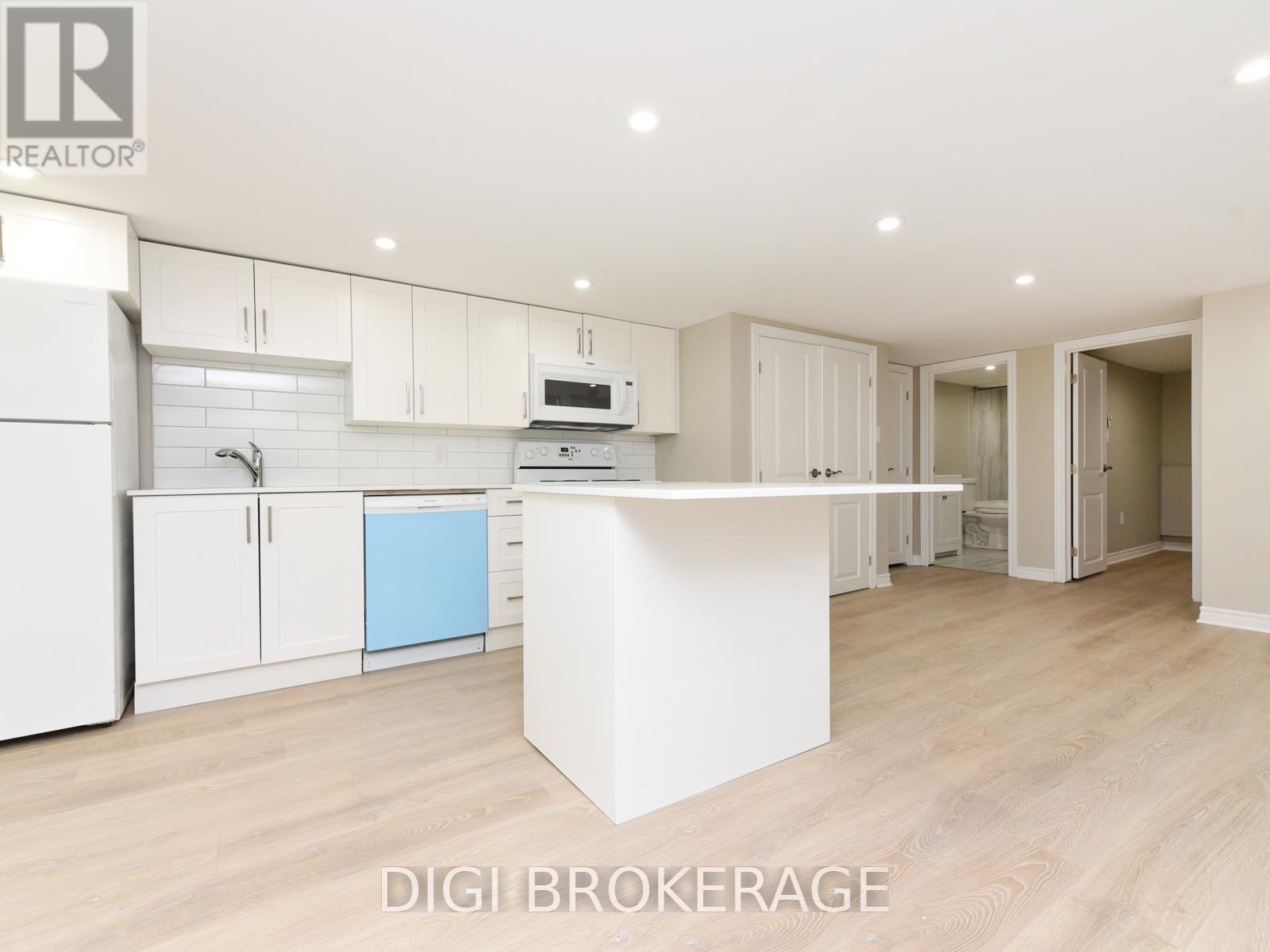 11 #'S1-3; 13 #'S 1-3 - 13 ACACIA AVENUE - 37