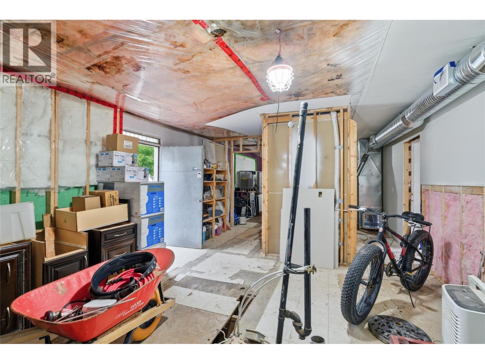1502 Coldwater Avenue - 14