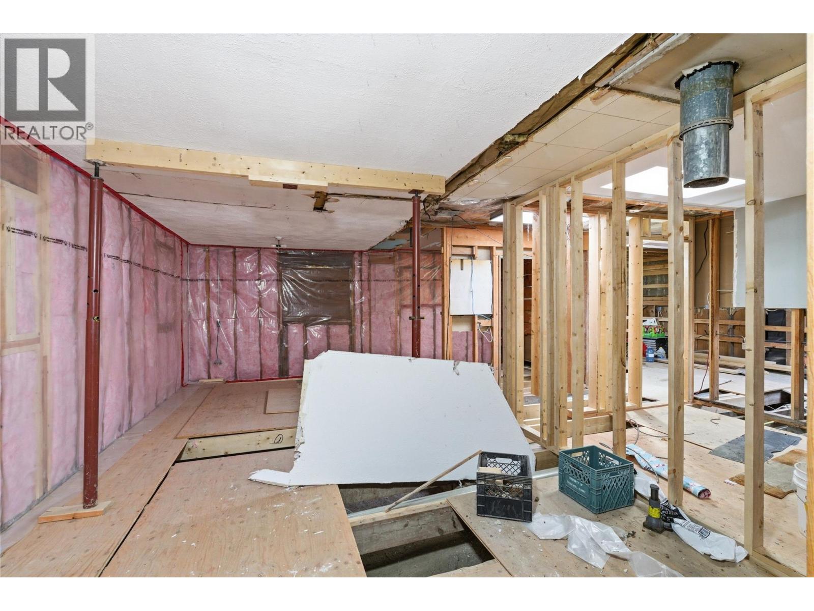 1502 Coldwater Avenue - Image 23