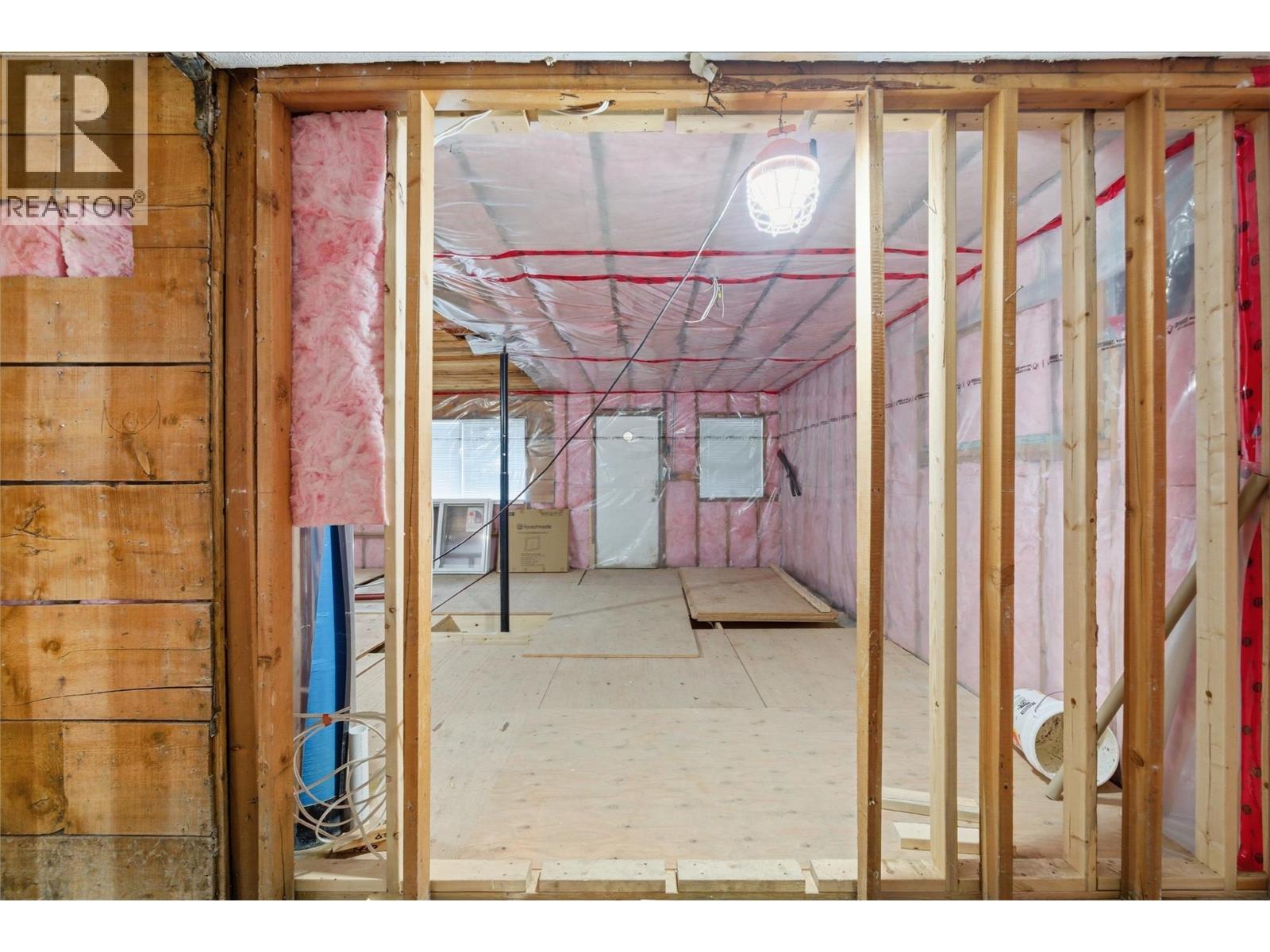 1502 Coldwater Avenue - Image 25
