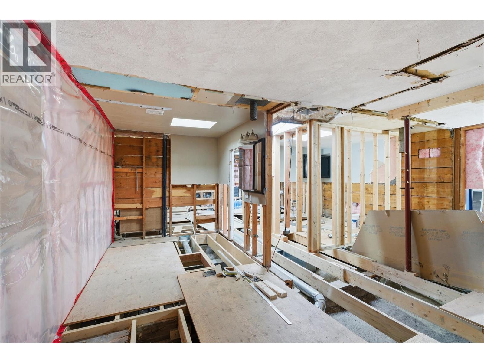 1502 Coldwater Avenue - Image 27