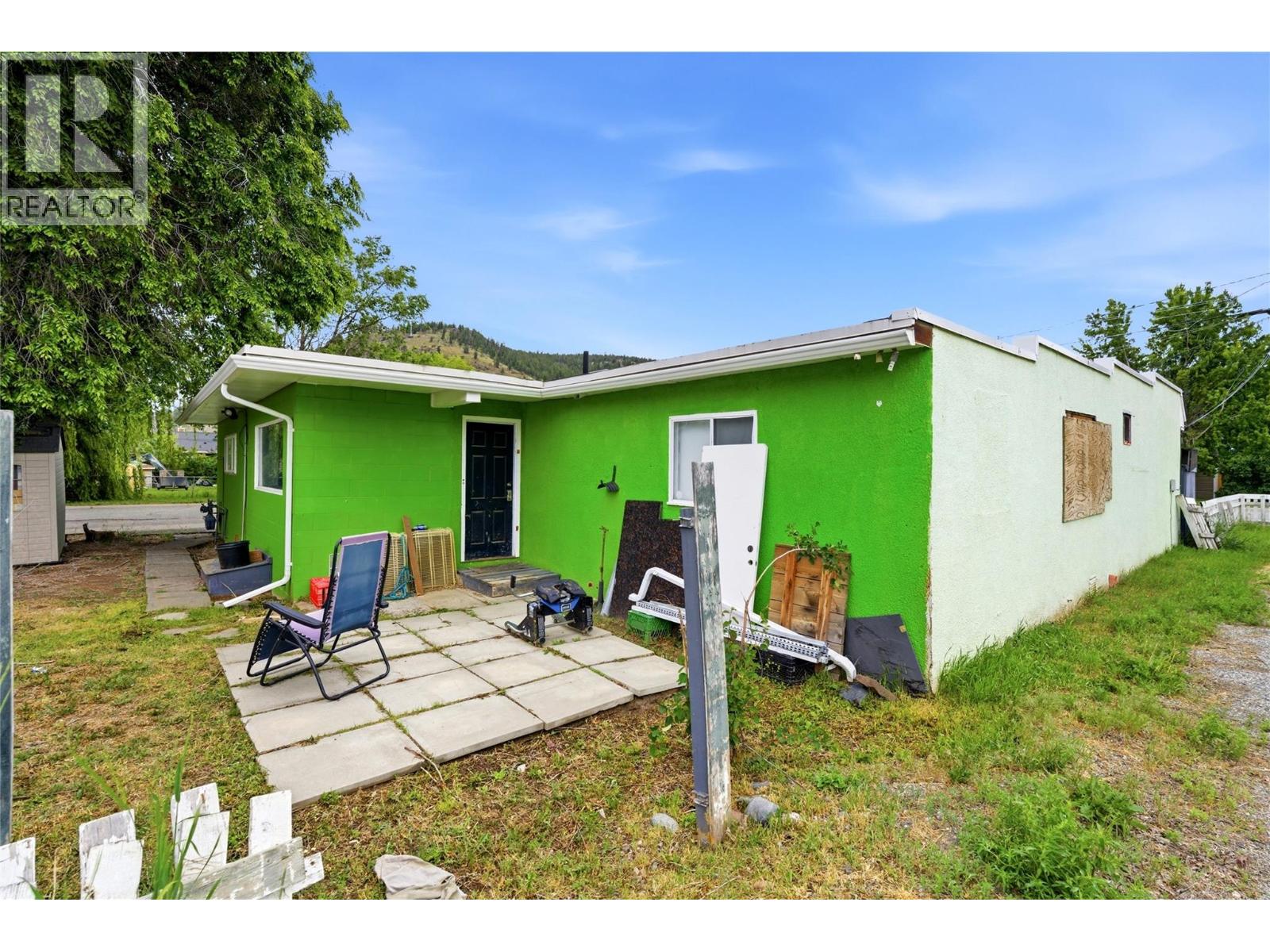 1502 Coldwater Avenue - 33