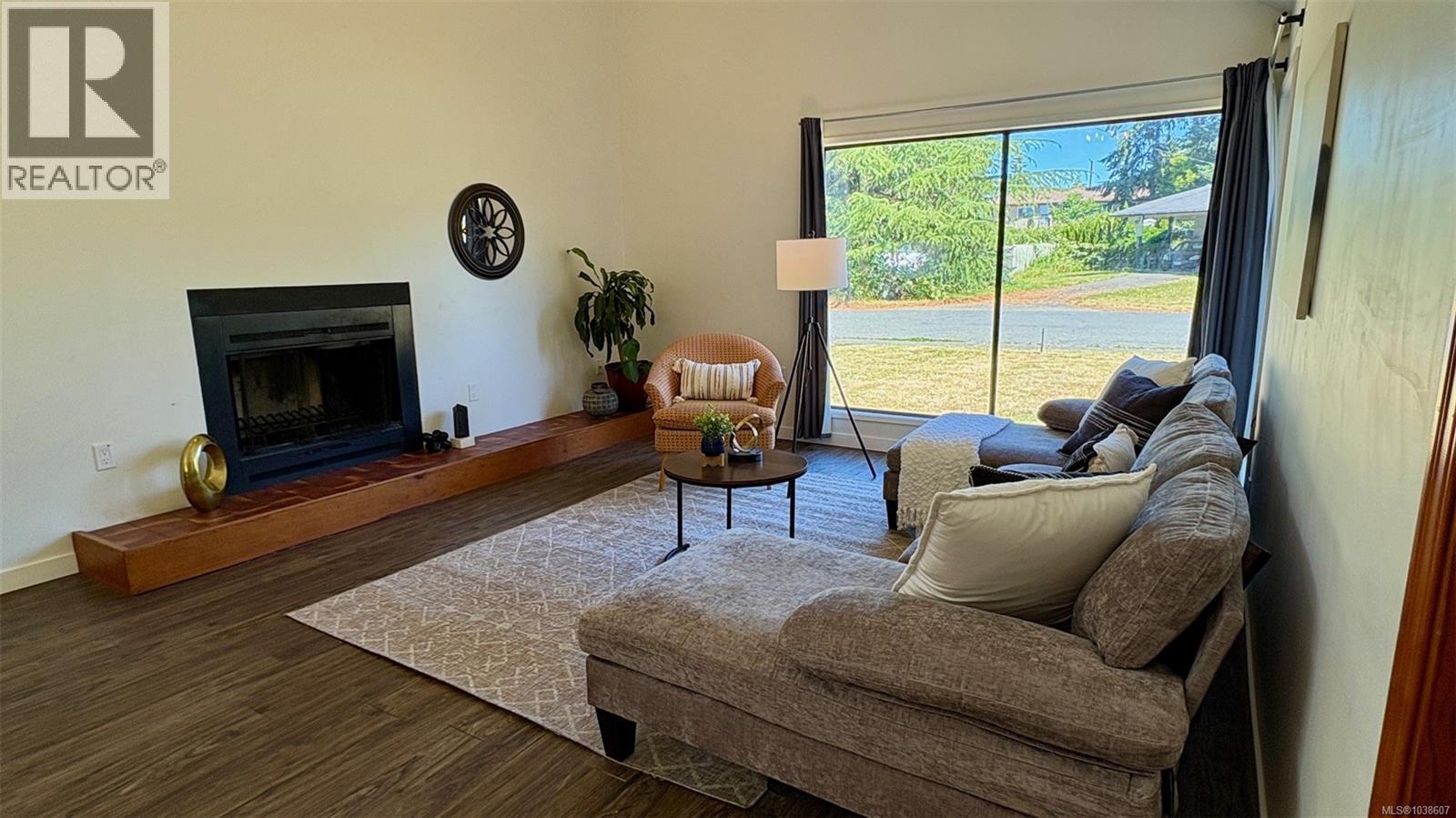  1871 Fairburn Drive, Saanich