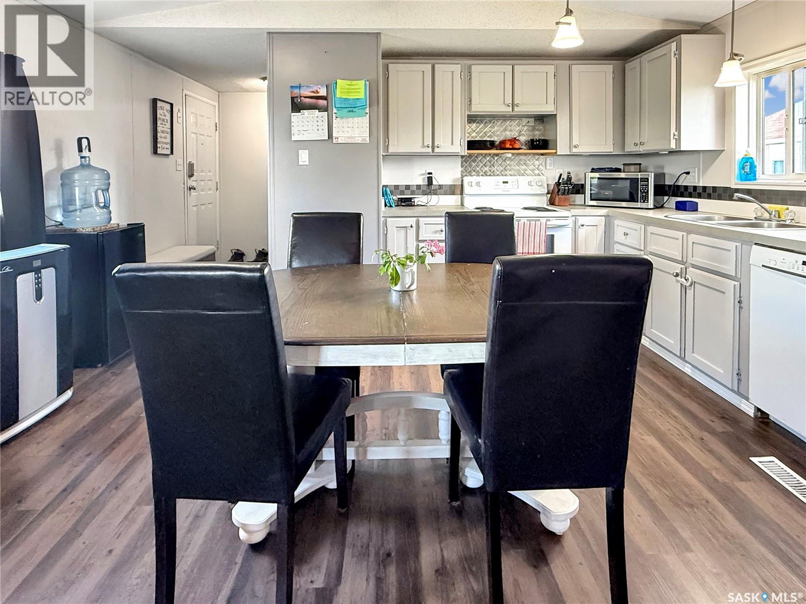 424 Jerome STREET - 11