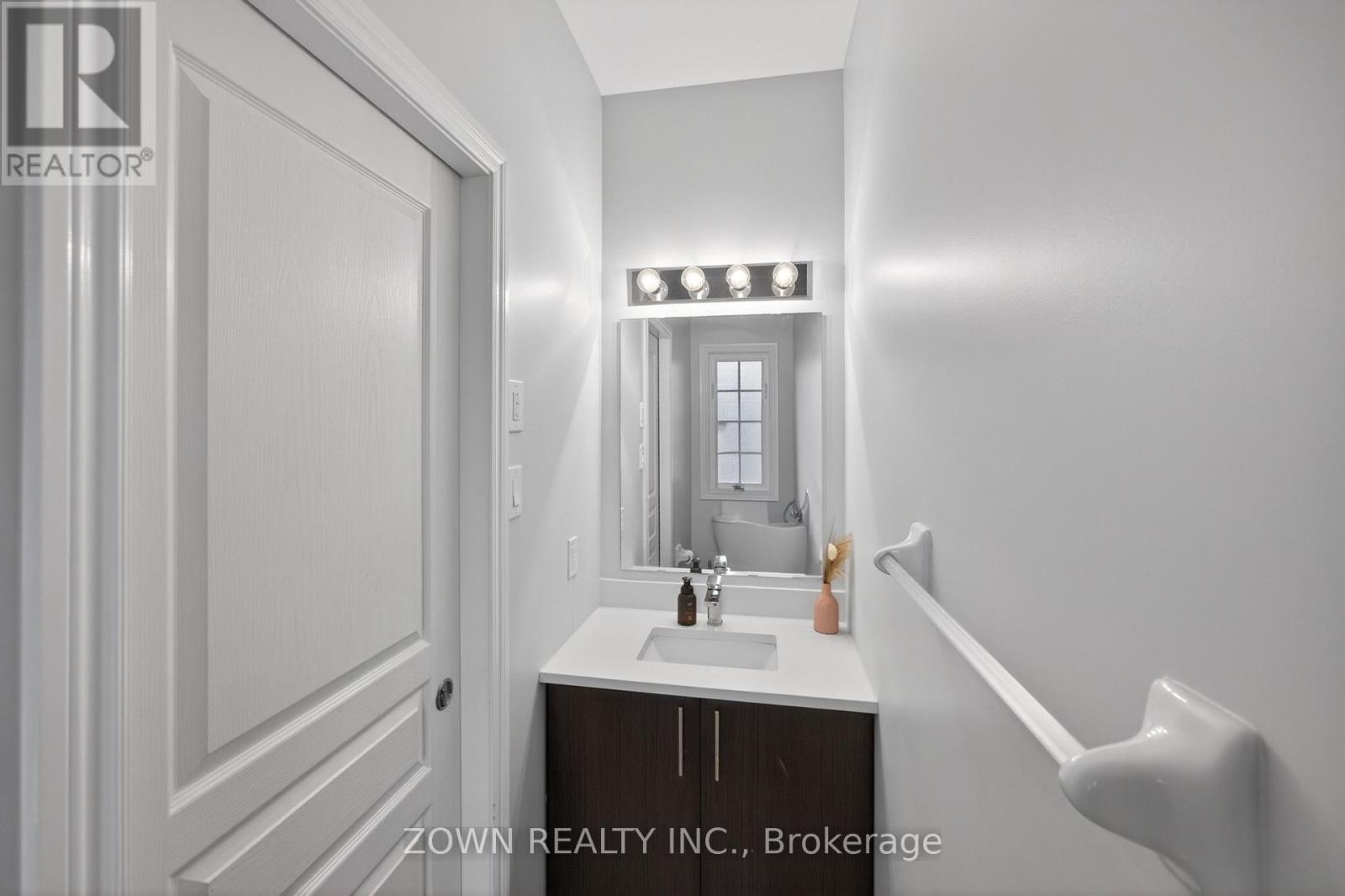 3 Bed, 3 Bath House for Sale in Ottawa – 356 KINGBROOK DRIVE, Ottawa – MLS# X13468634 - Image 9