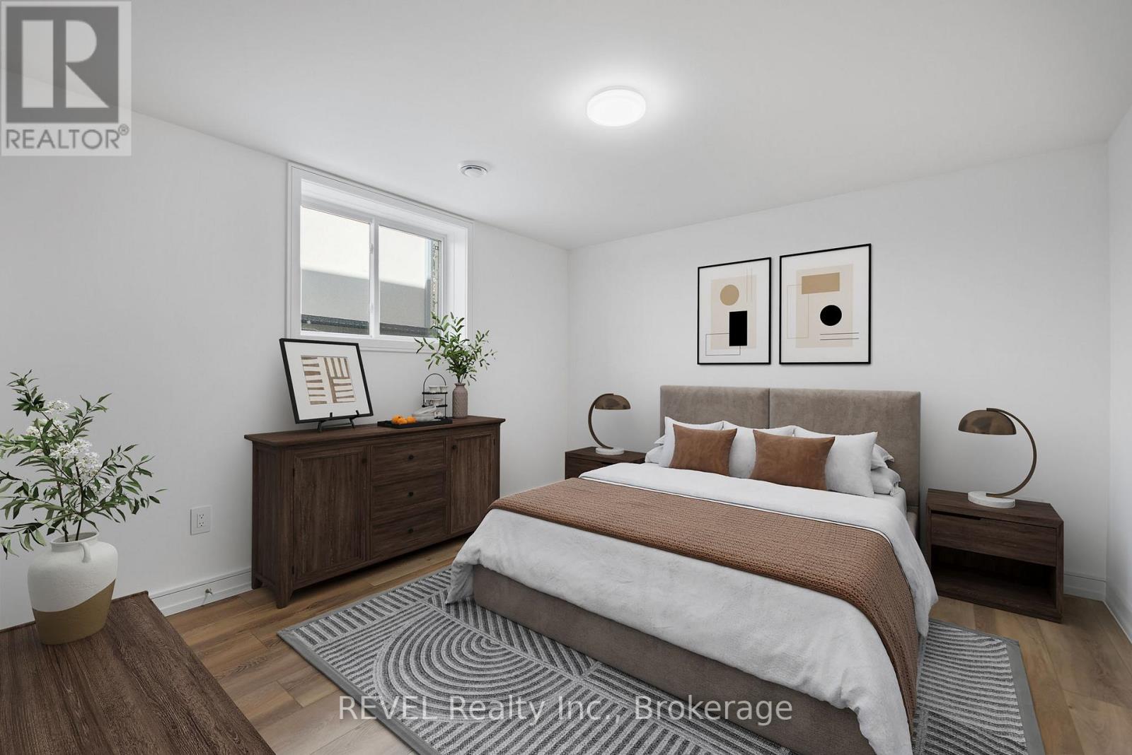 40 IVY CRESCENT - 45