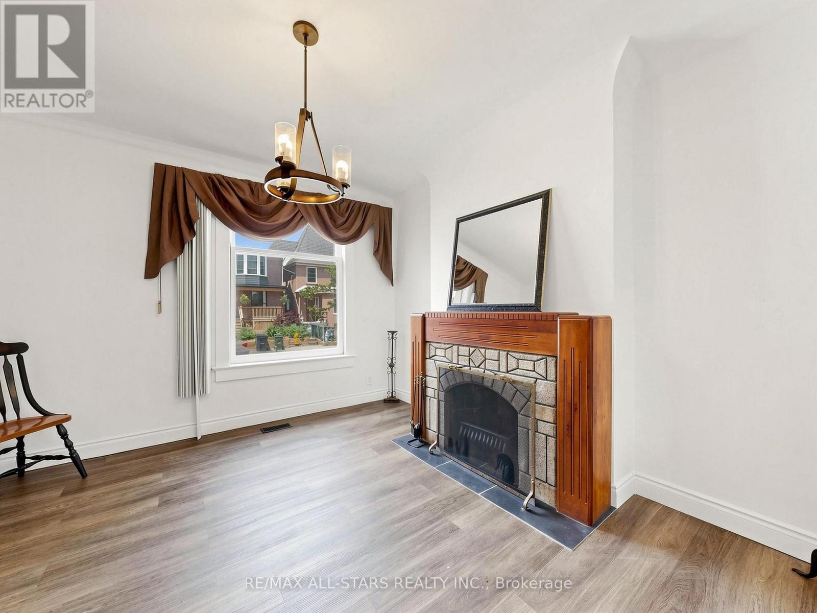 9 CHERRY NOOK GARDENS - 2