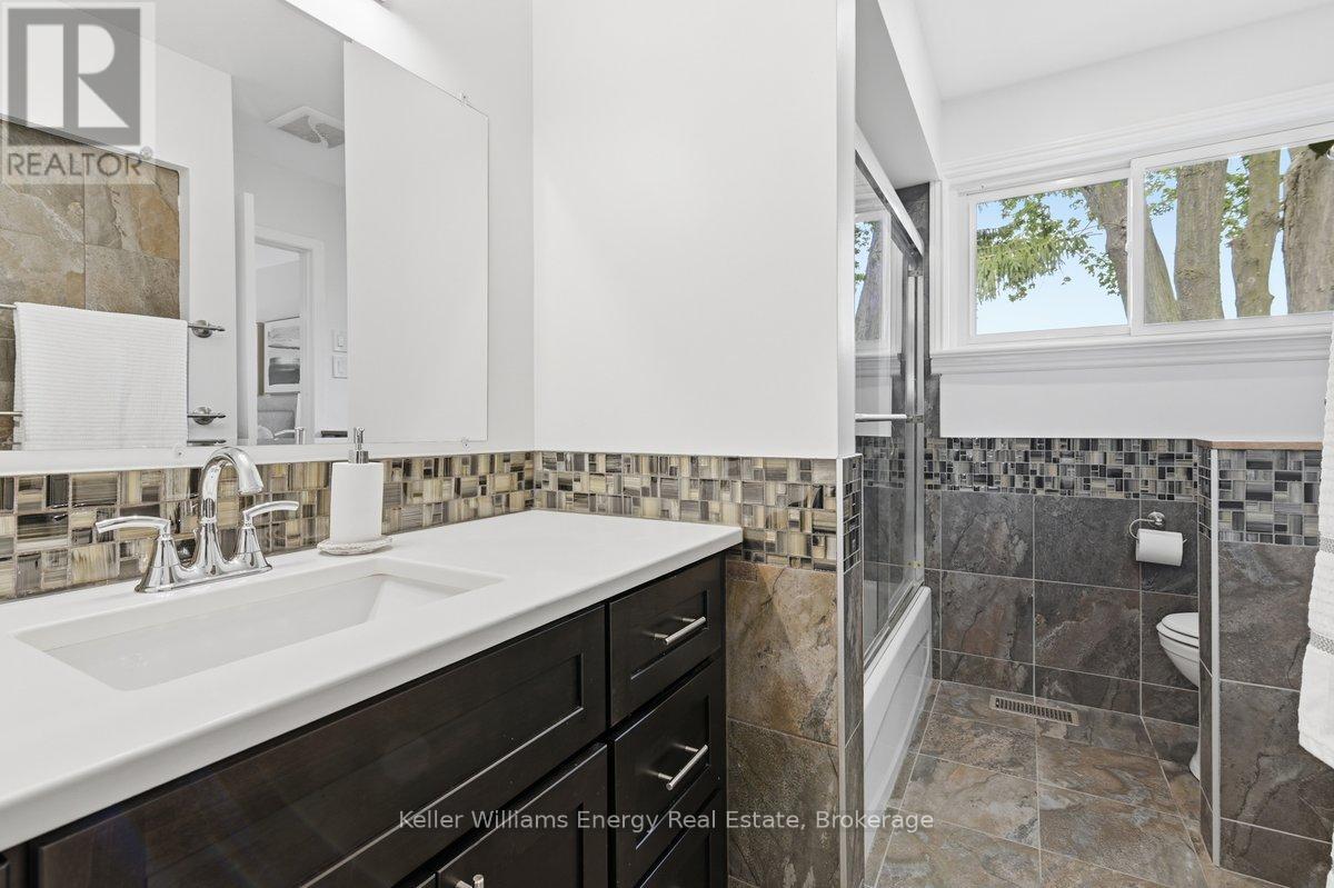 803 RODNEY COURT - 18