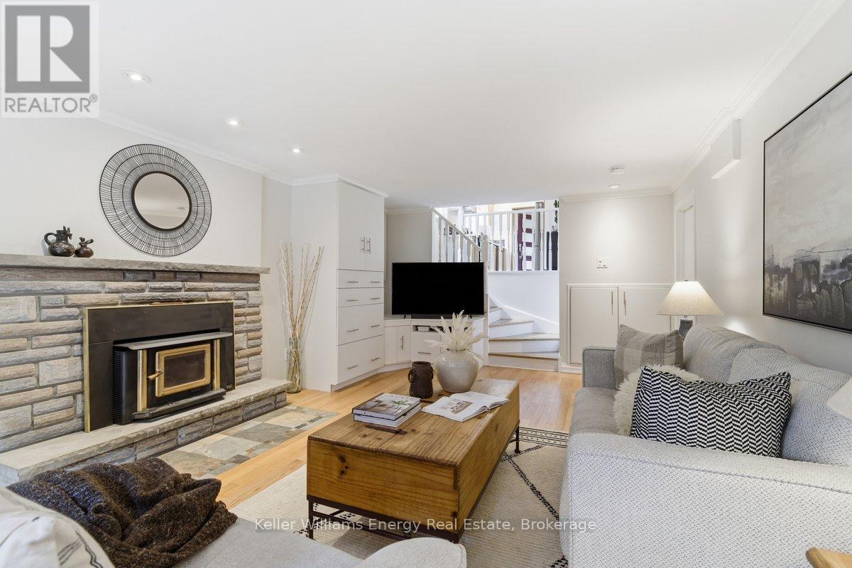 803 RODNEY COURT - 21