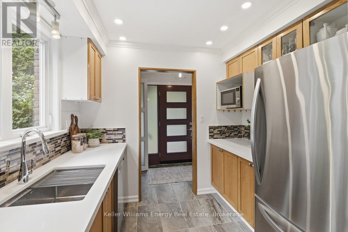 803 RODNEY COURT - 6
