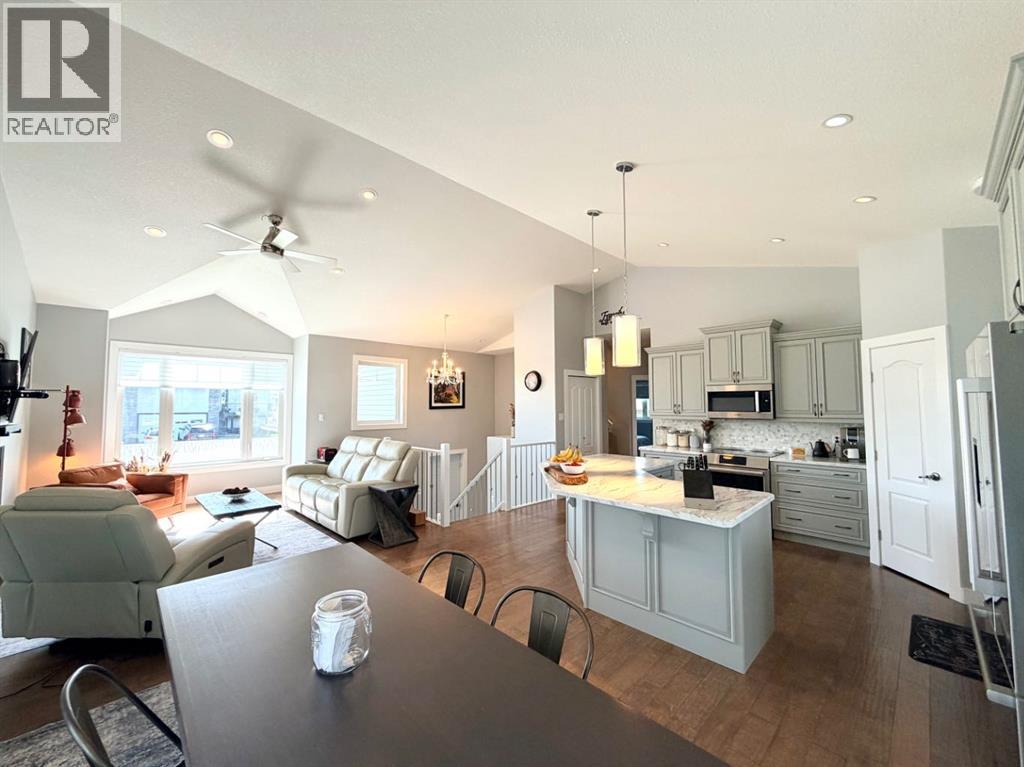 718 24 Street — photo 10