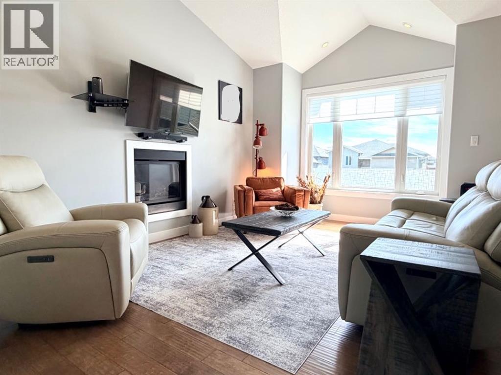 718 24 Street - photo 2