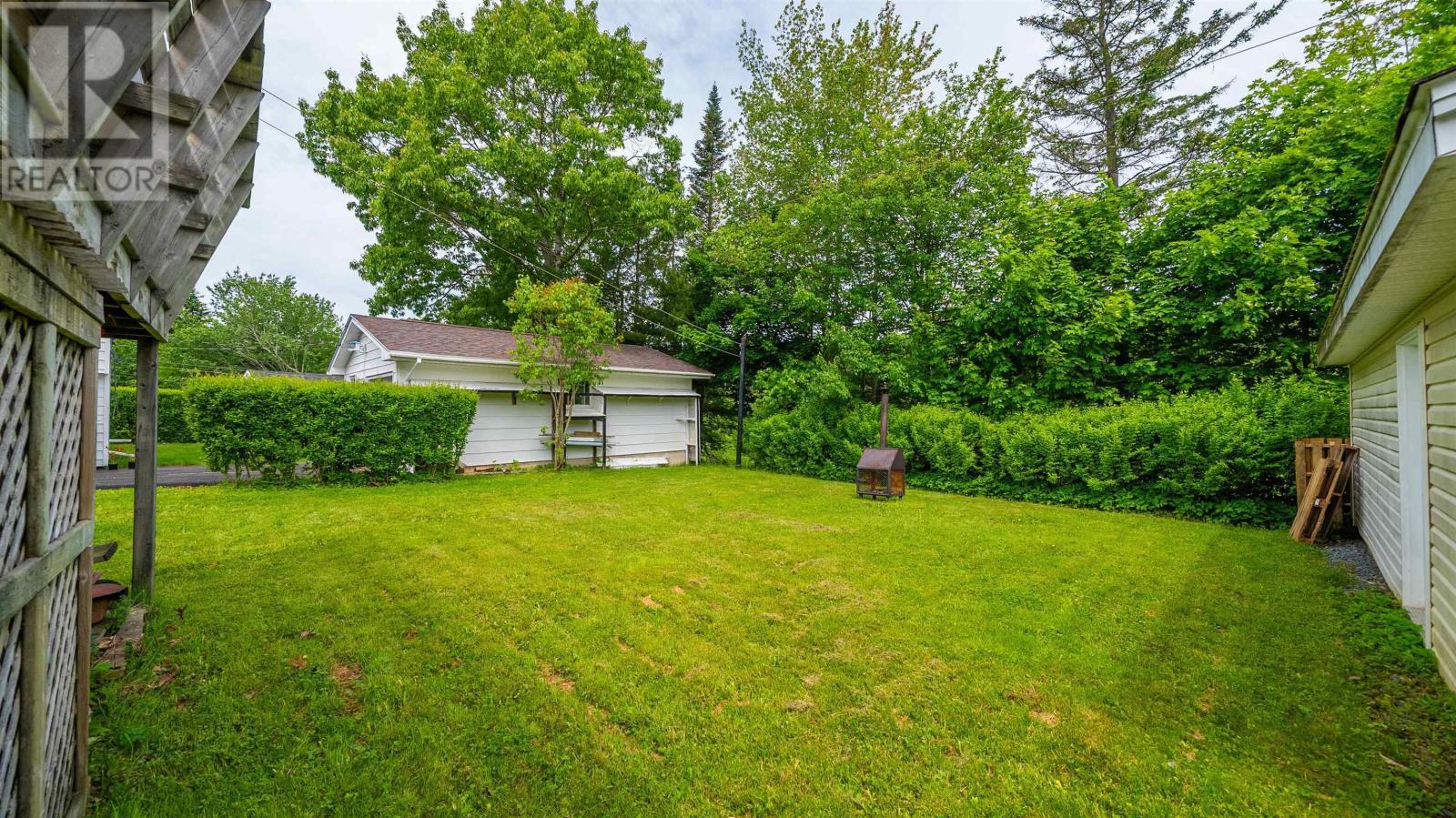 Property 39 of 45 of 156 Alder Crescent