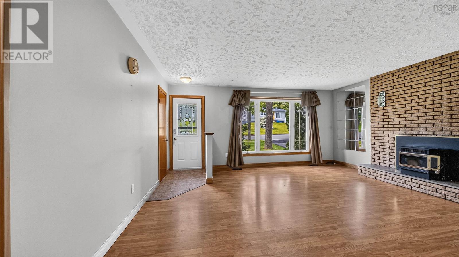 Property 2 of 45 of 156 Alder Crescent