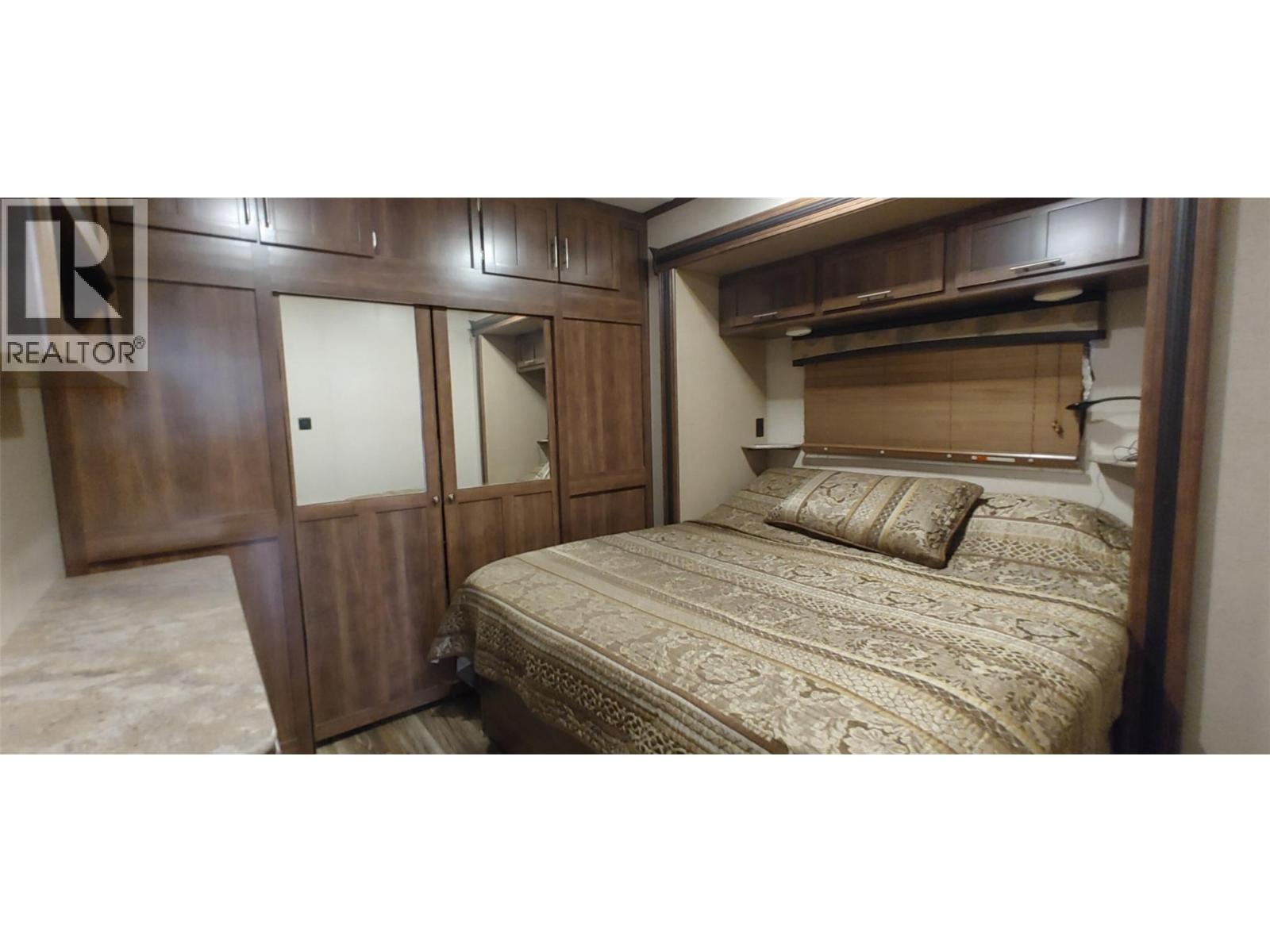 #428 415 Commonwealth Road - 14