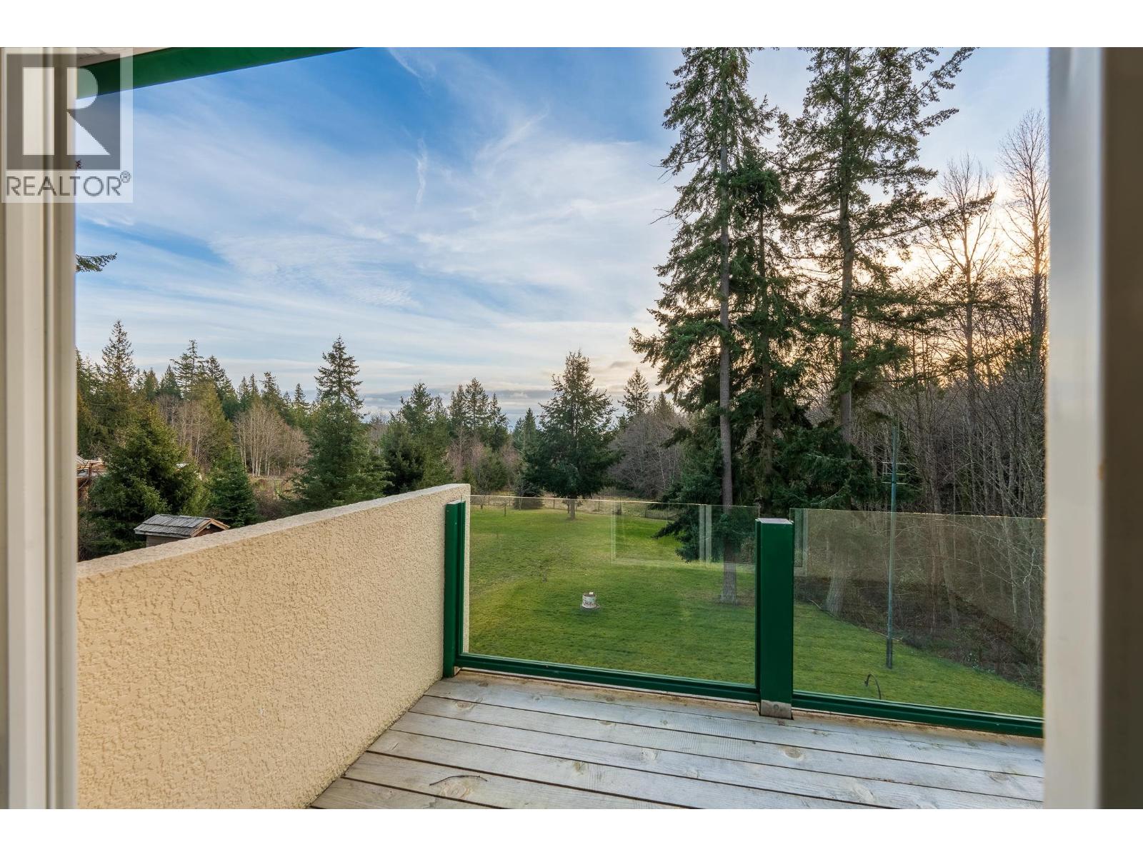 2562 MILES ROAD, Roberts Creek