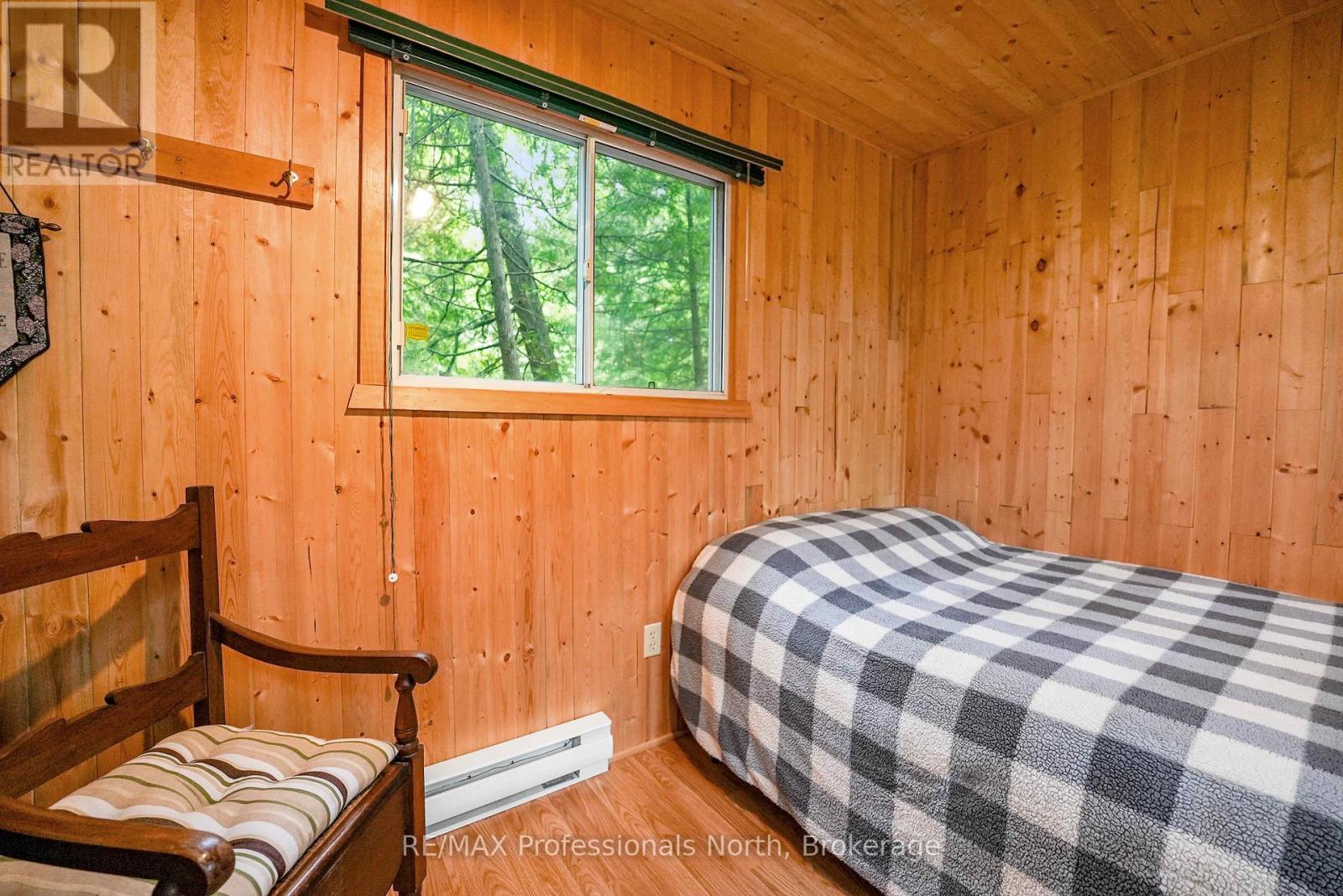 1420 MOOSE LAKE ROAD - 33