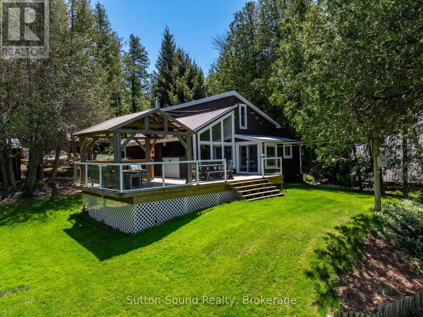 109 DAHL STREET - 2