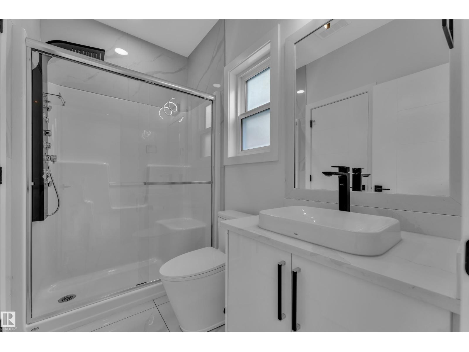 1460 25 ST NW - 10