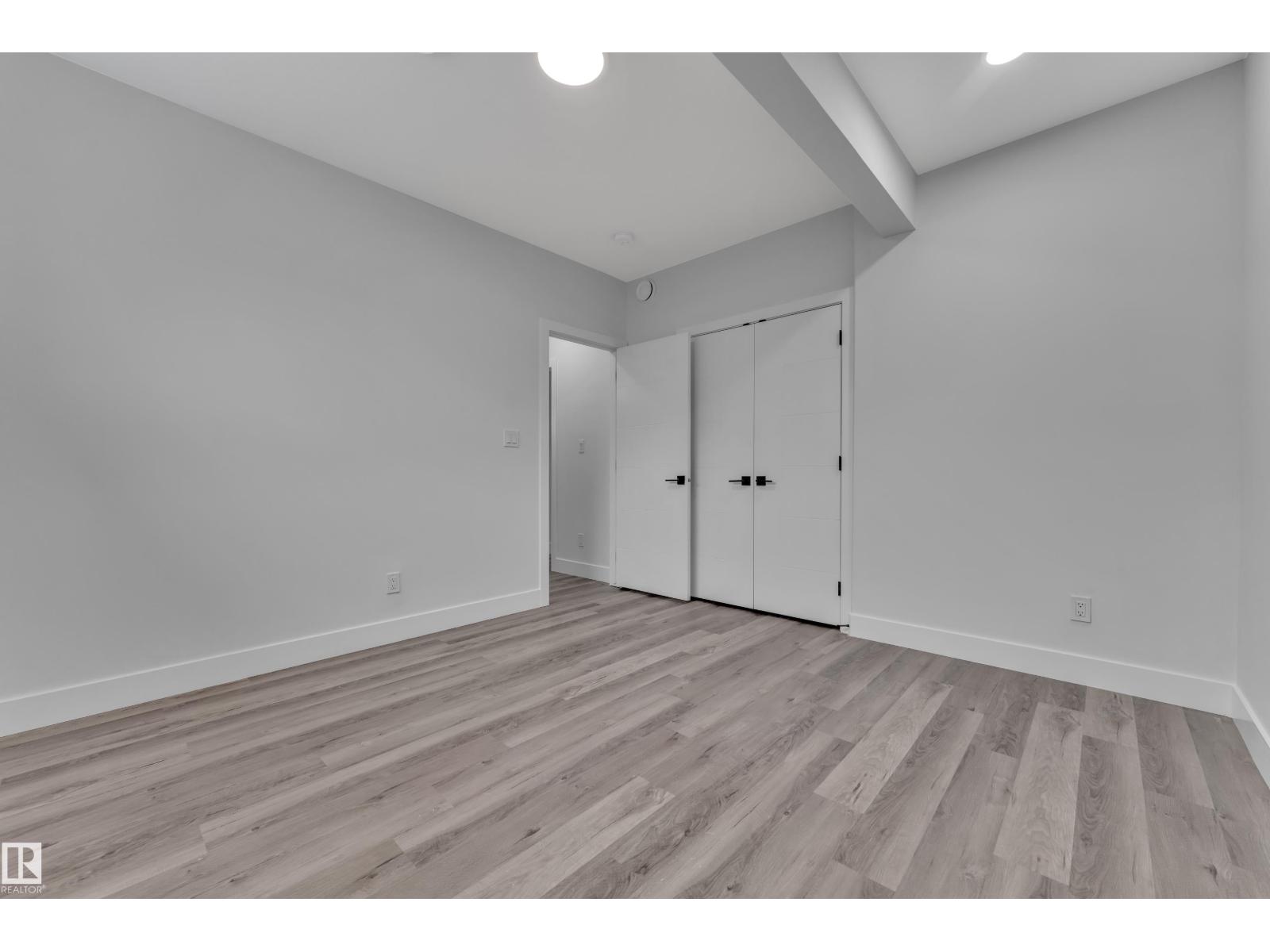 1460 25 ST NW - 52
