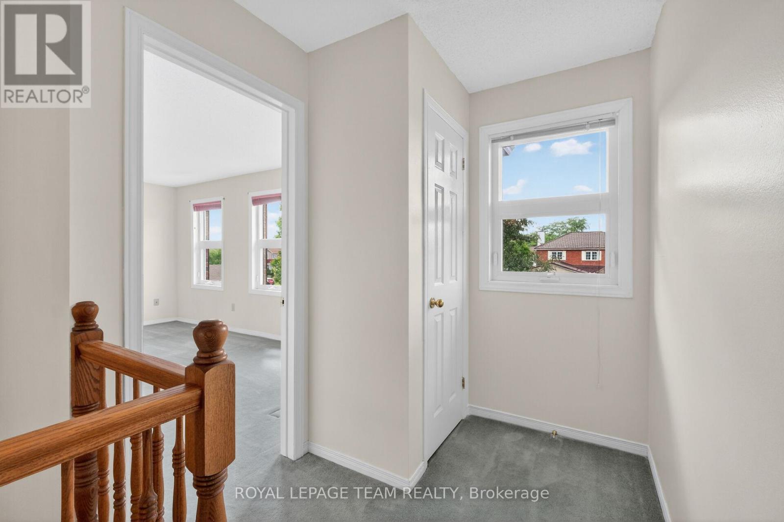 6 SHETLAND WAY - 29