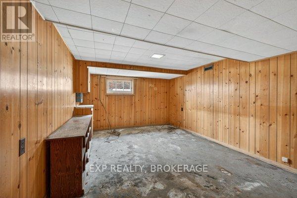 11 CARRUTHERS AVENUE - 21