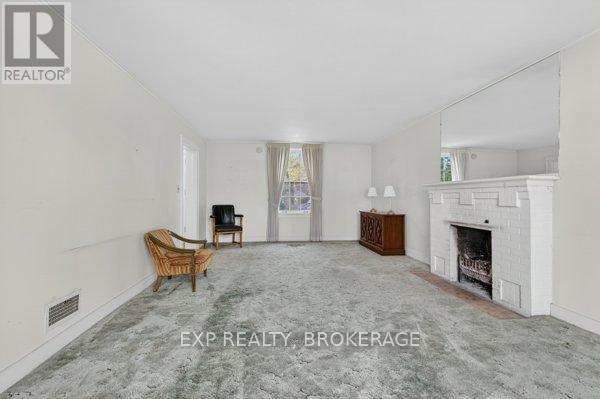 11 CARRUTHERS AVENUE - 5