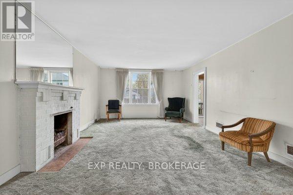 11 CARRUTHERS AVENUE - 4