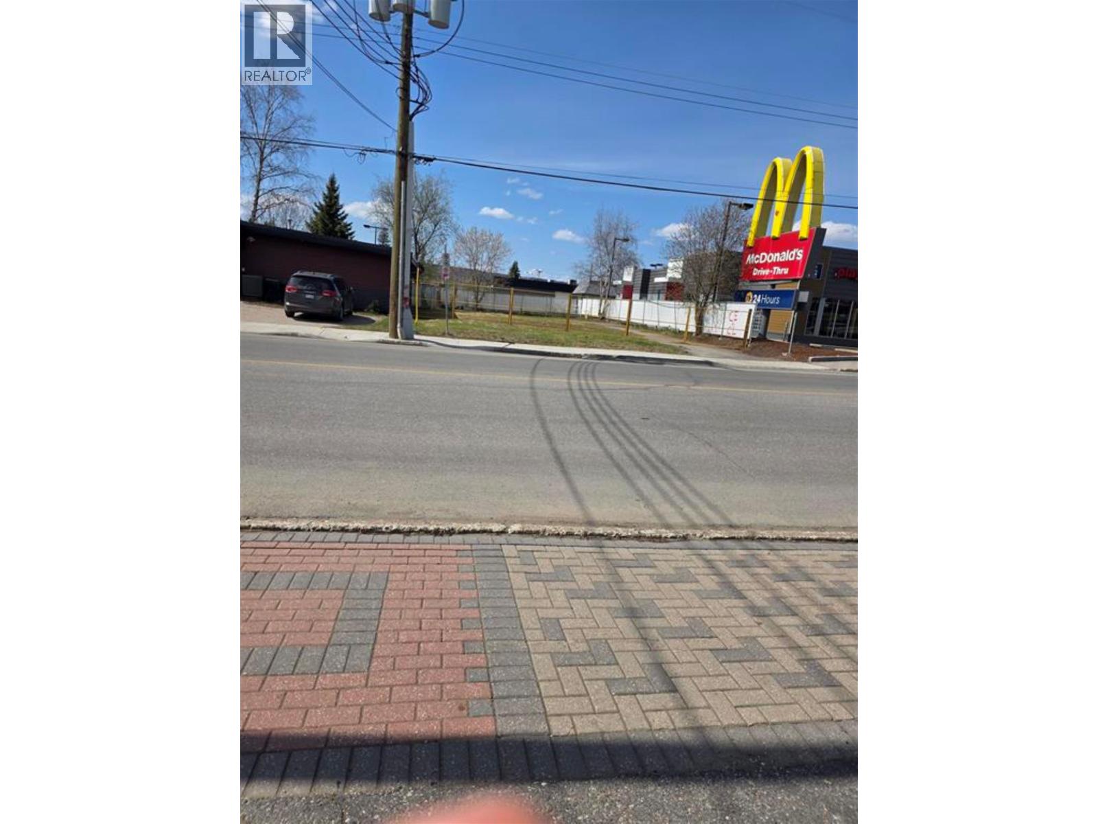 2017 VICTORIA STREET — $219,900