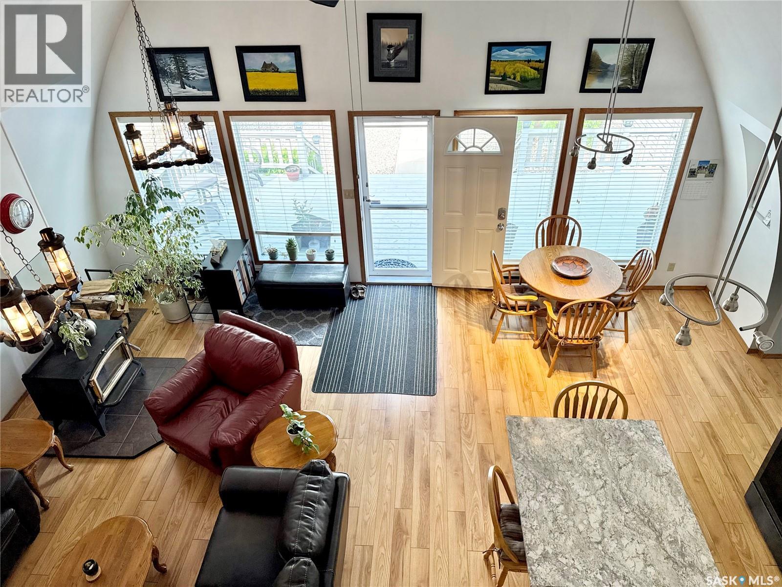 209 Lakeview Ave N, Morin Lake - 25